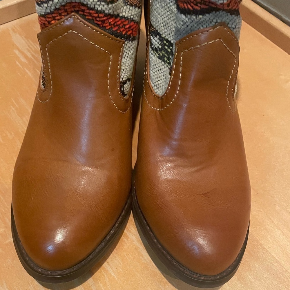 Wanted Women’s Western Kilim Boots Size 10 – Tan Faux Leather & Woven - Picture 8 of 11